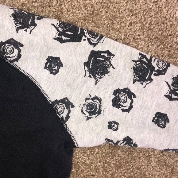 DONATED! Jordan sweater 🤎🌹 - Picture 6 of 12